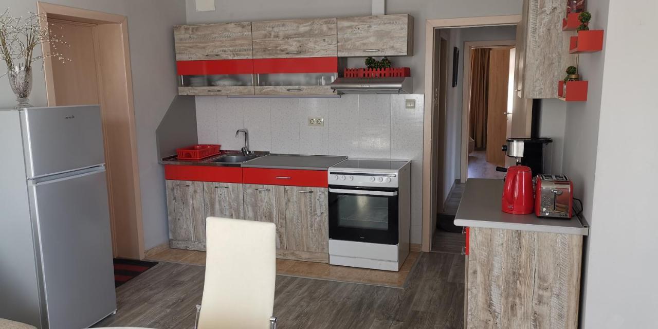 Апартамент При Рени Kopriwschtiza Exterior foto