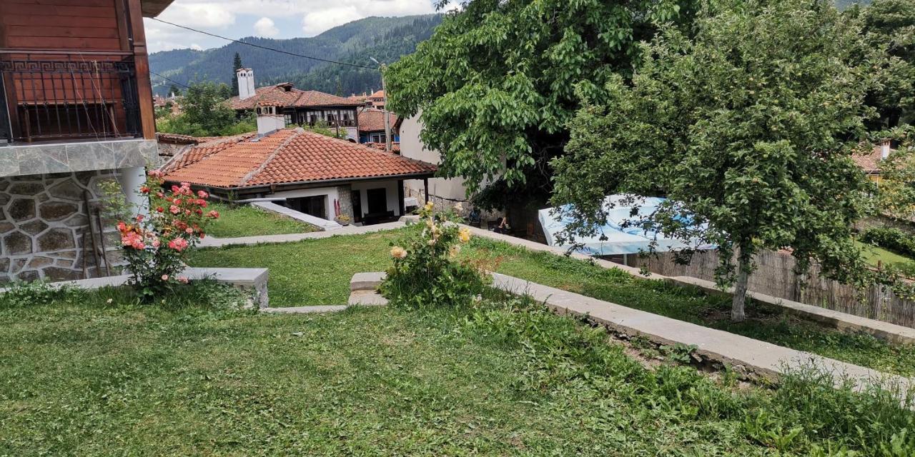Апартамент При Рени Kopriwschtiza Exterior foto