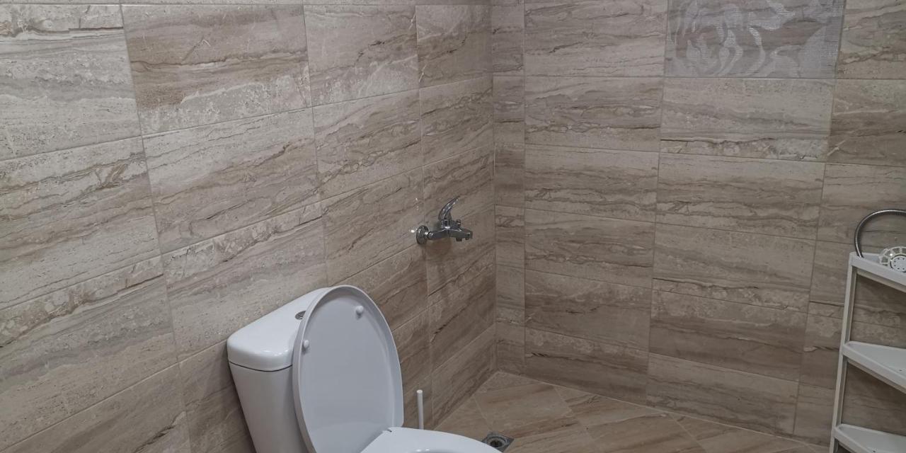 Апартамент При Рени Kopriwschtiza Exterior foto