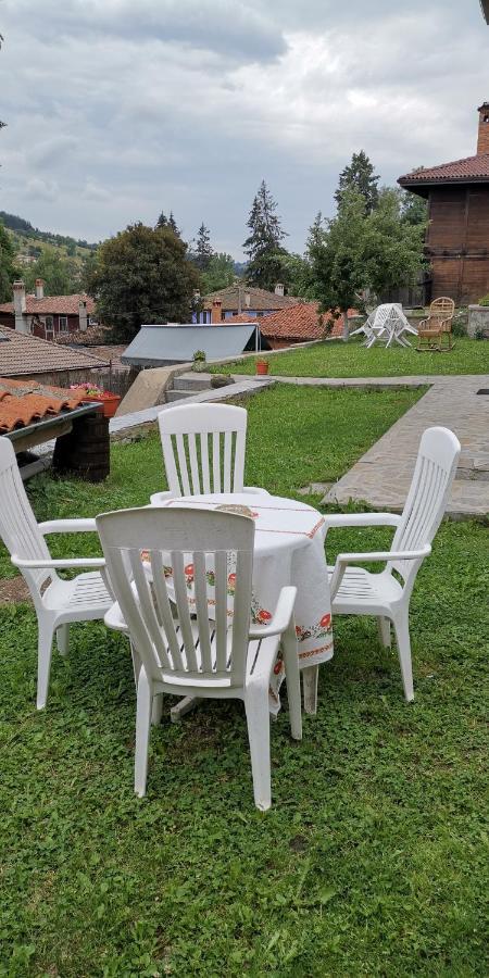 Апартамент При Рени Kopriwschtiza Exterior foto